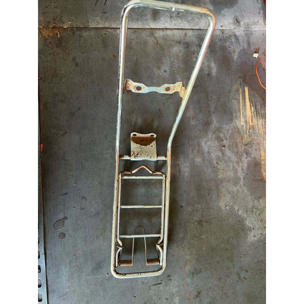 Tempat Barang Yamaha V75 Engkel Ori Bekas