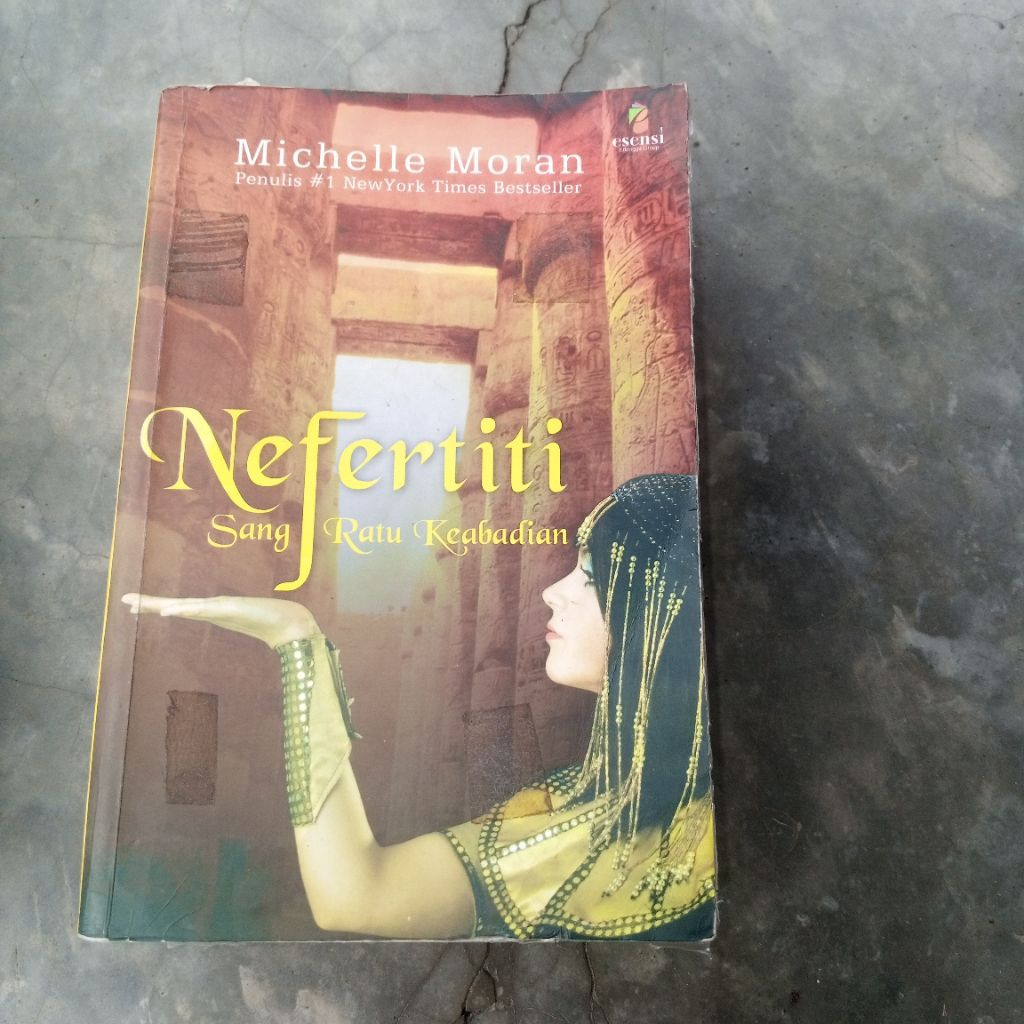 NEFERTITI/Michelle Moran, edisi Indonesia
