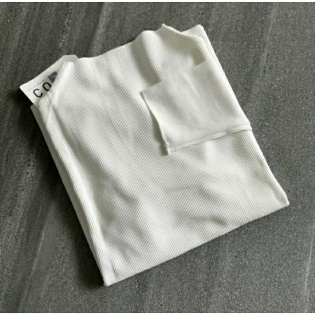 Preloved Turtleneck Inner Lengan Panjang Bahan Rib Tebal Premium