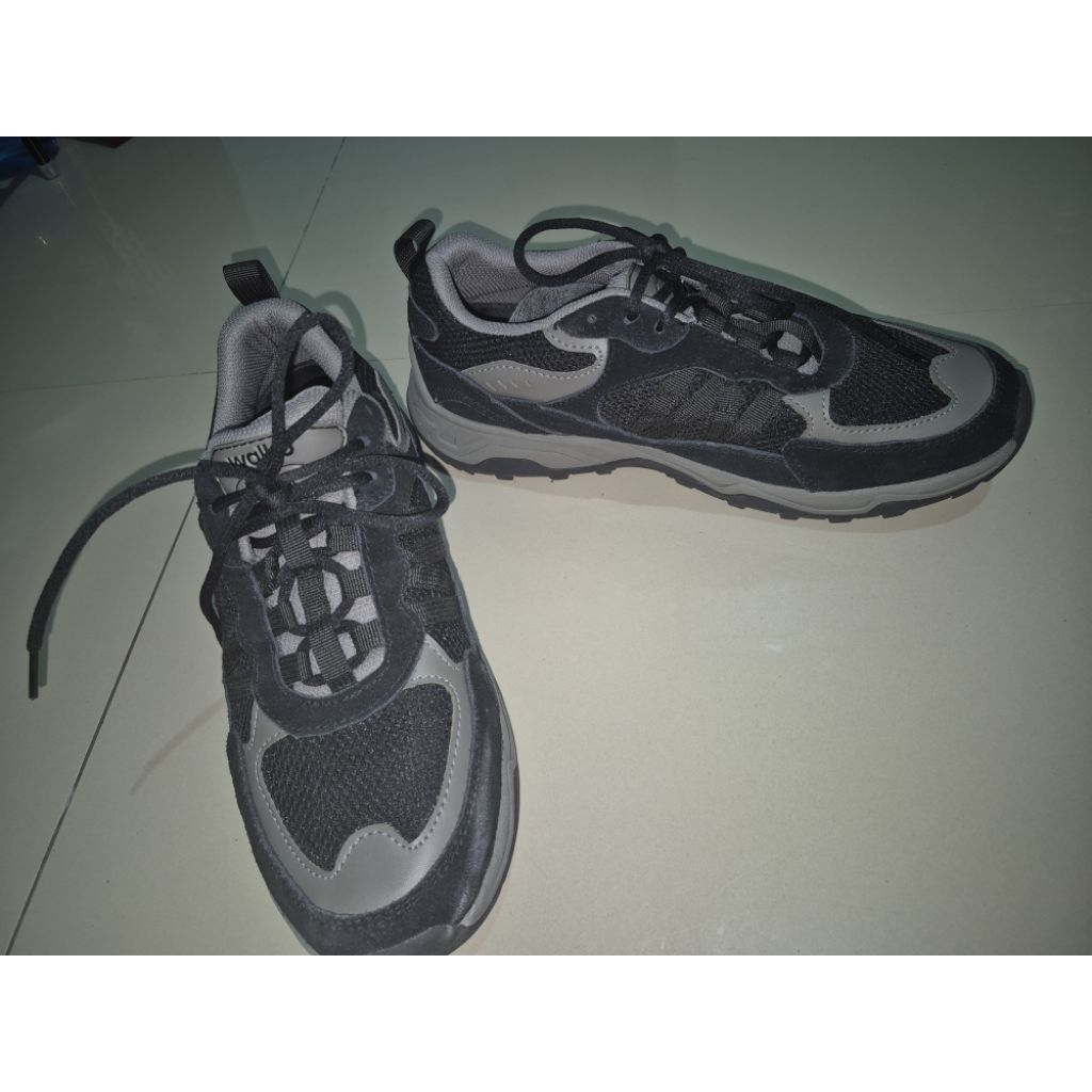 Sepatu Sneakers Pria Walko Lumina Trail Esprit - Desain Ringan dan Stylish