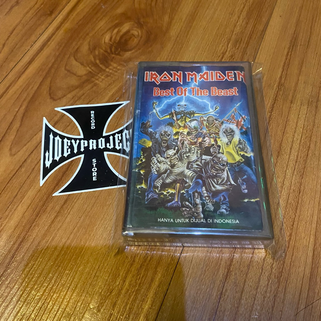 kaset iron maiden - best of the beast