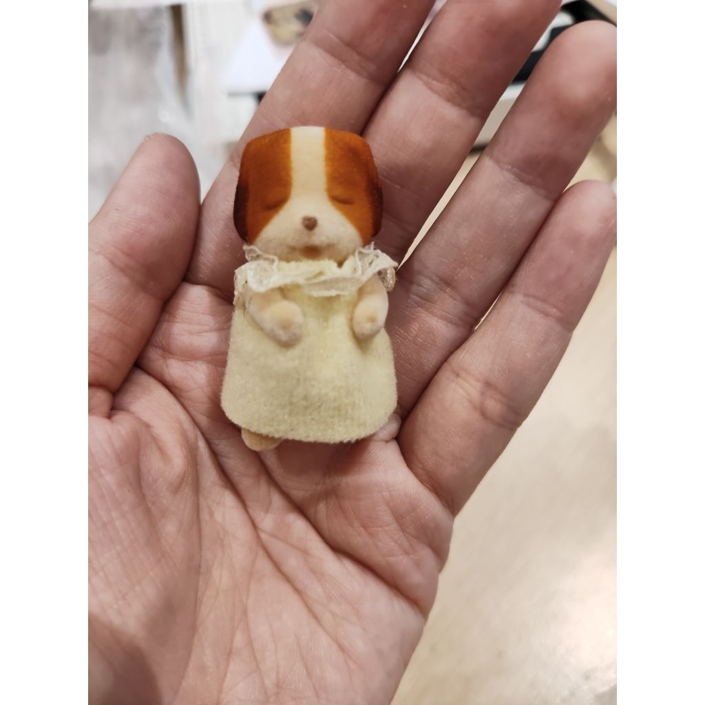 Sylvanian Sleeping Baby Chiffon dog