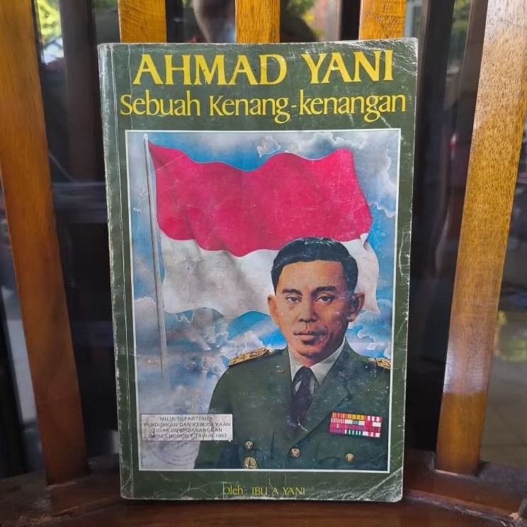 Ahmad Yani sebuah kenag-kenangan, Ibu A. Yani