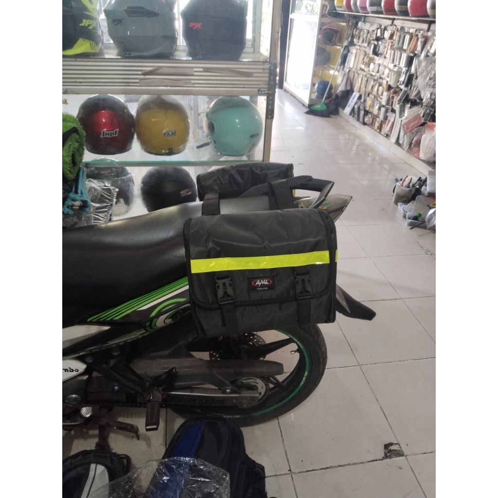 tas samping bagasi motor touring harian