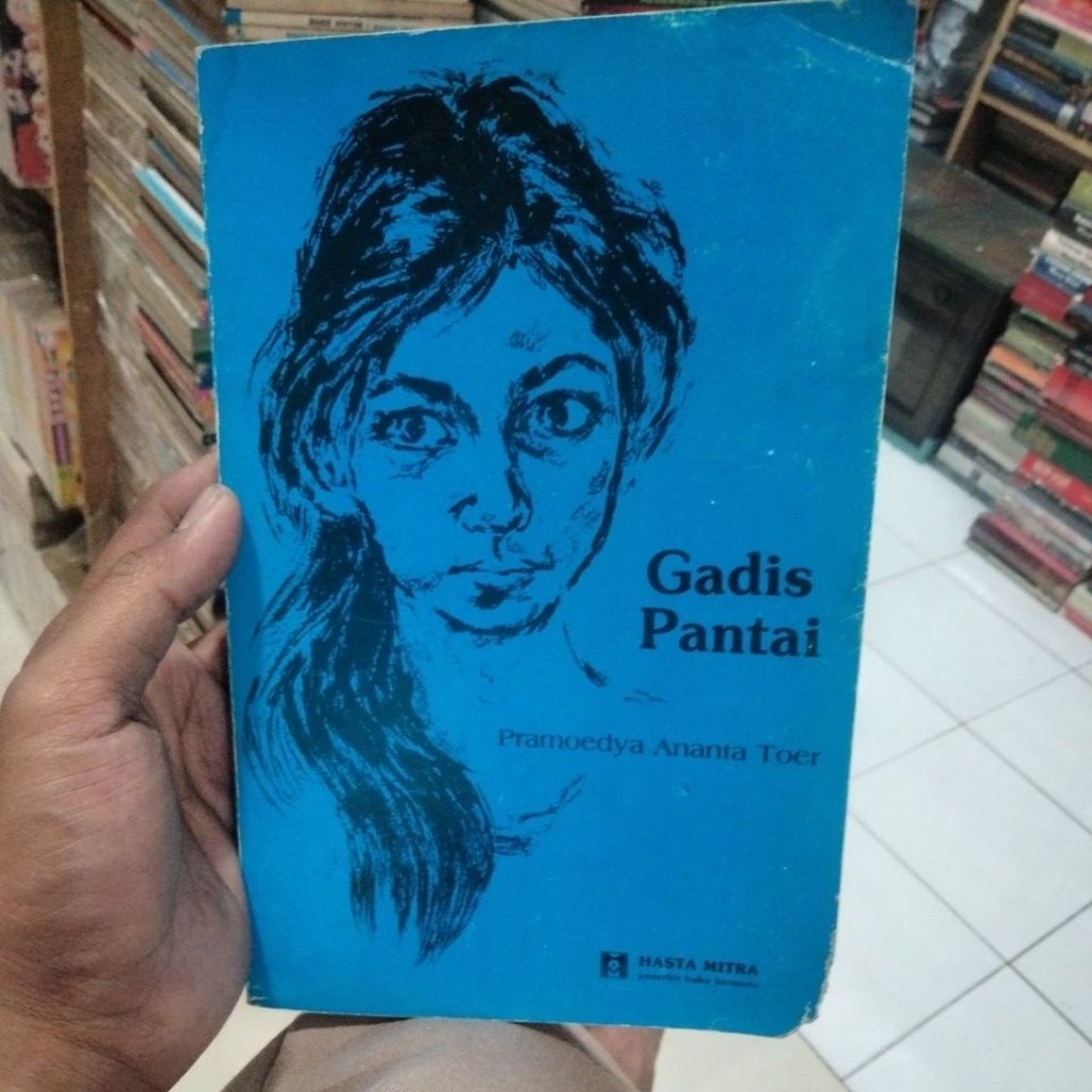 Pramodya Ananta toer Gadis pantai cetakan pertama tahun 1987