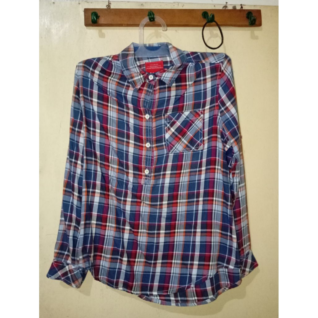 Preloved Kemeja Logo Jeans