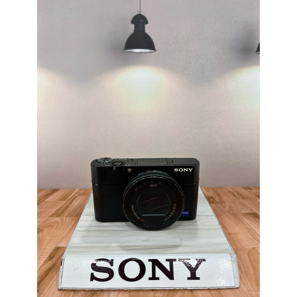 Sony RX100 Mark V