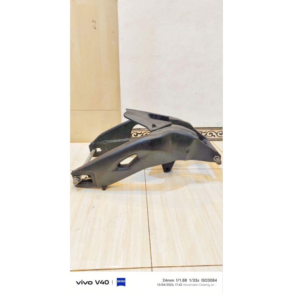 swing arm honda CBR1000RR original