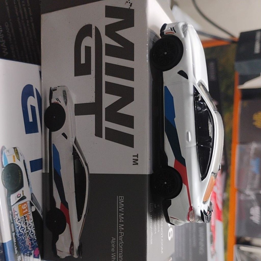 mini GT BMW M4 M-performance