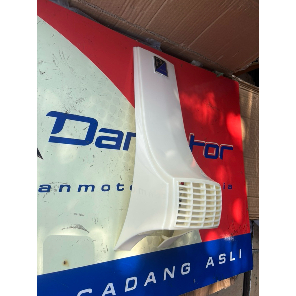 Hidung Dasi Dasi Vespa Spartan 200 Px New Px