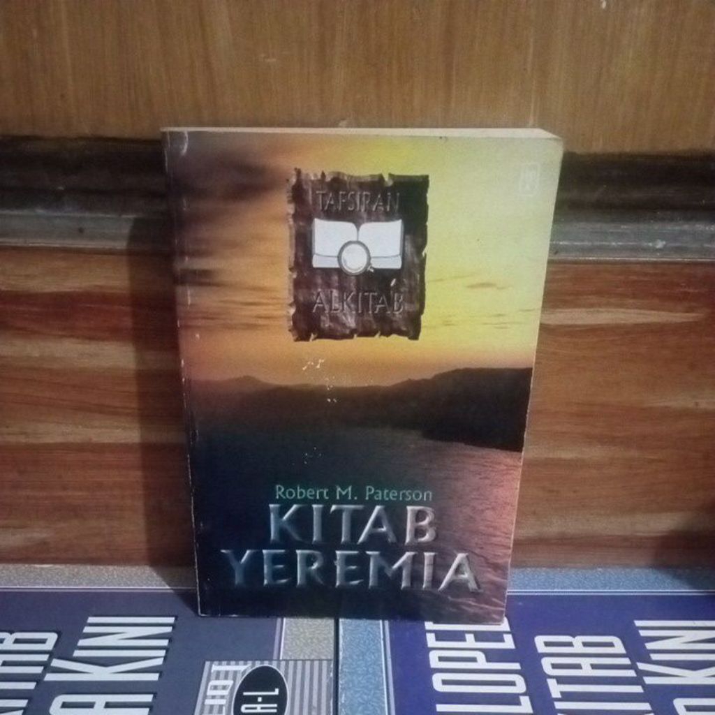 Tafsiran Alkitab Kitab Yeremia oleh Robert M.Paterson BPK Gunung Mulia