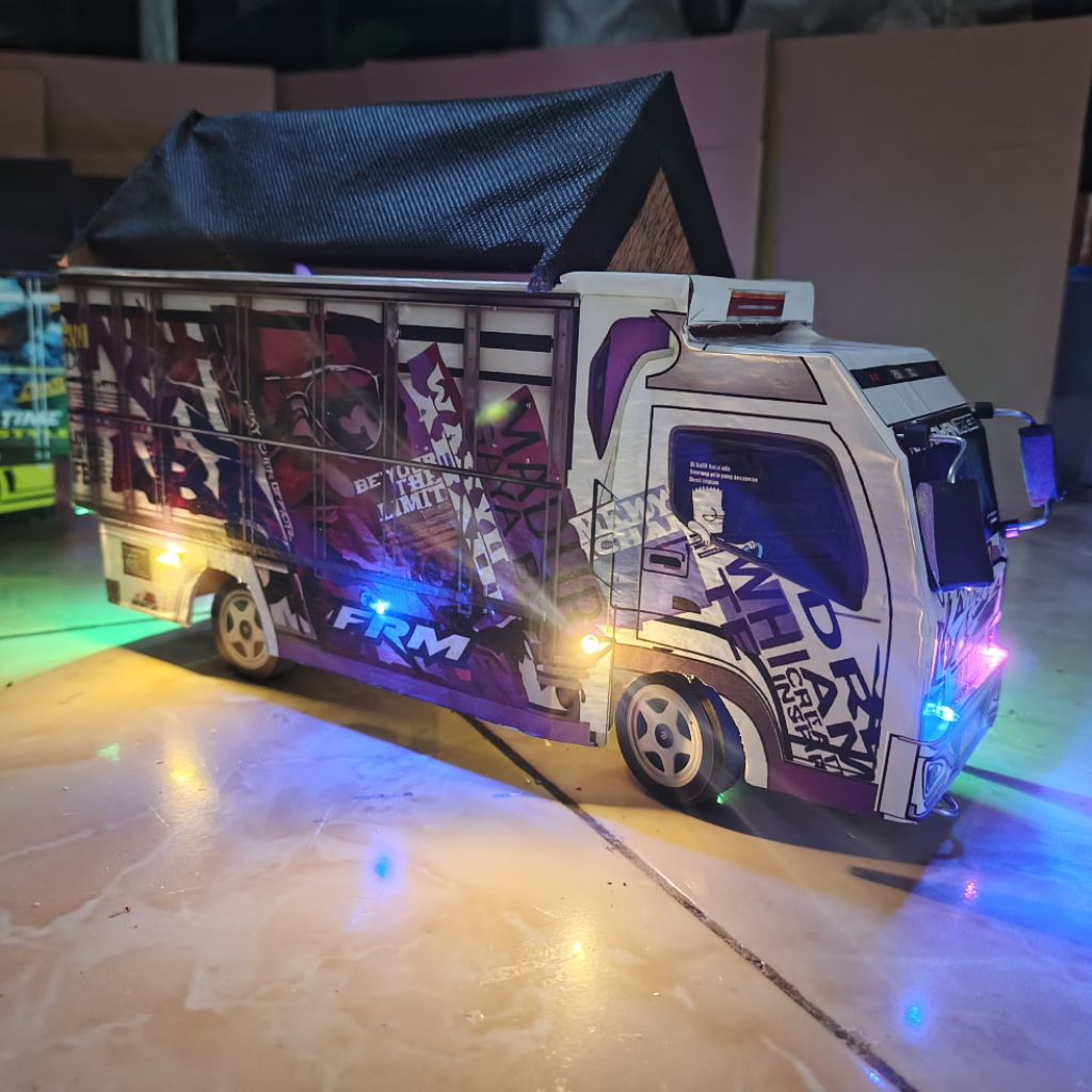 Miniatur truk oleng kayu WAHYU ABADI PUTIH V2 New Desain