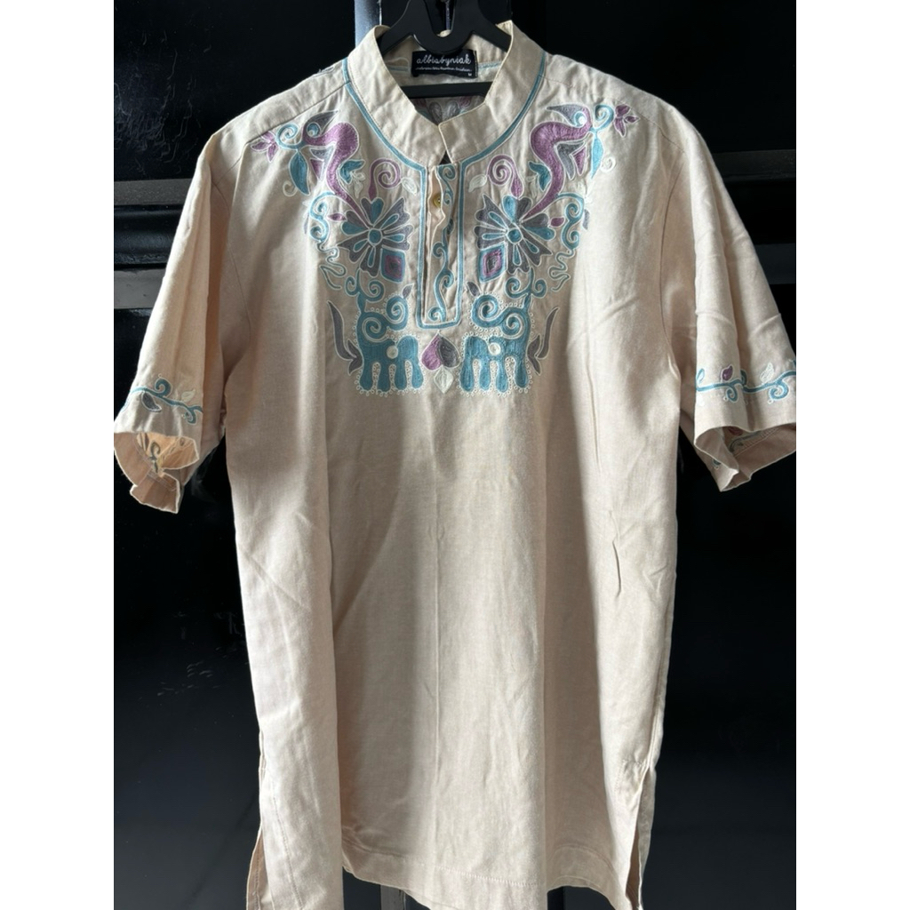 Baju koko Albis