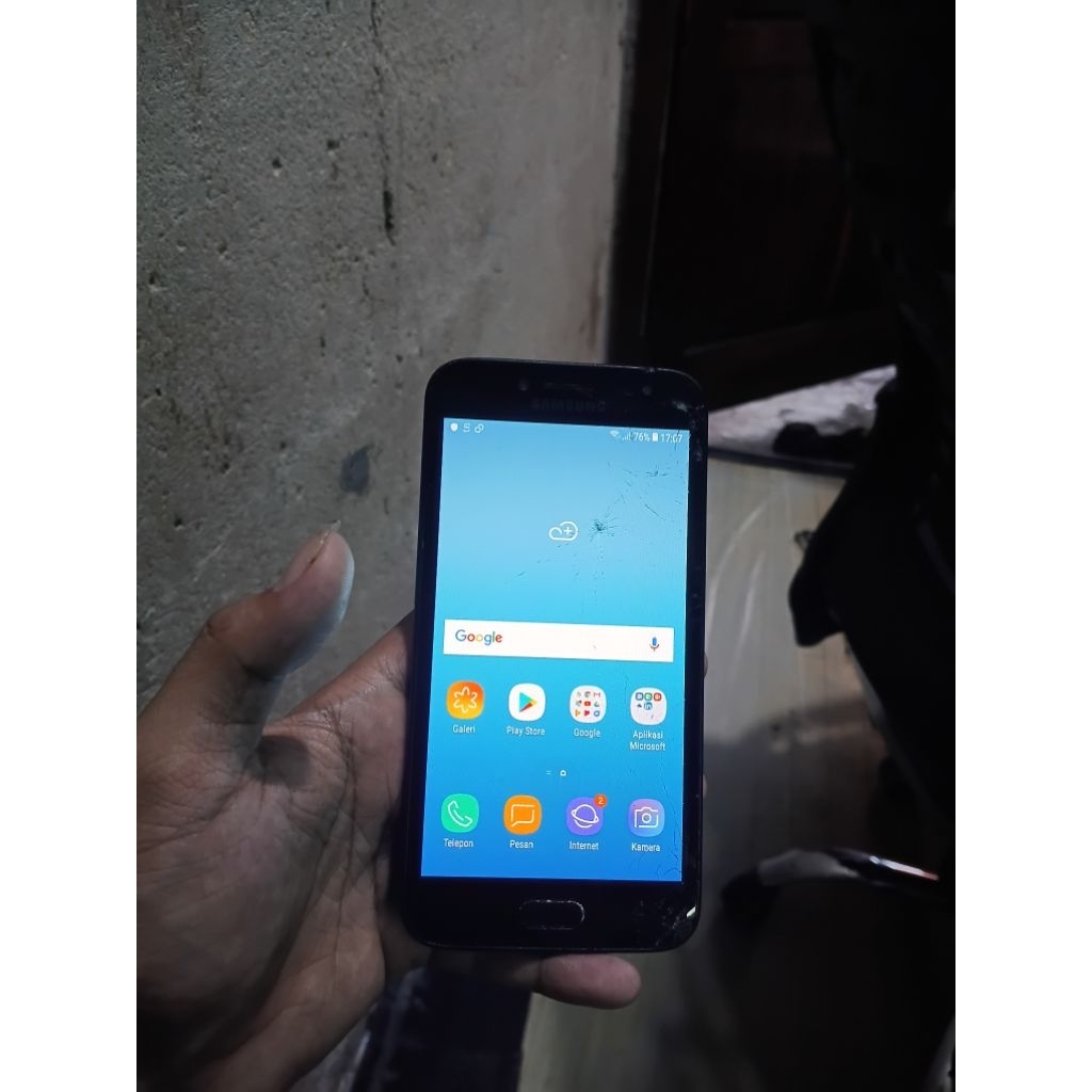 SAMSUNG J2 PRO MINUSAN