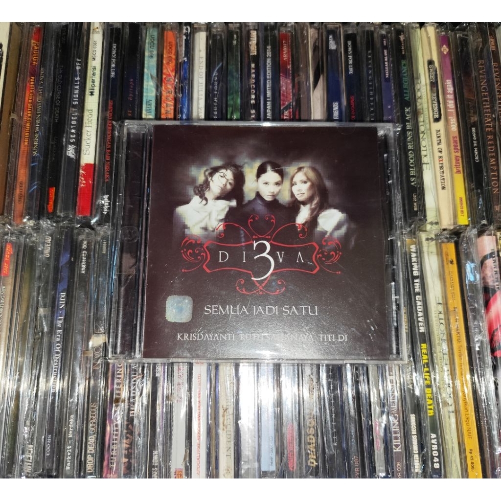 CD 3 Diva (Krisdayanti, Ruth Sahanaya, Titi DJ) - Semua Jadi Satu