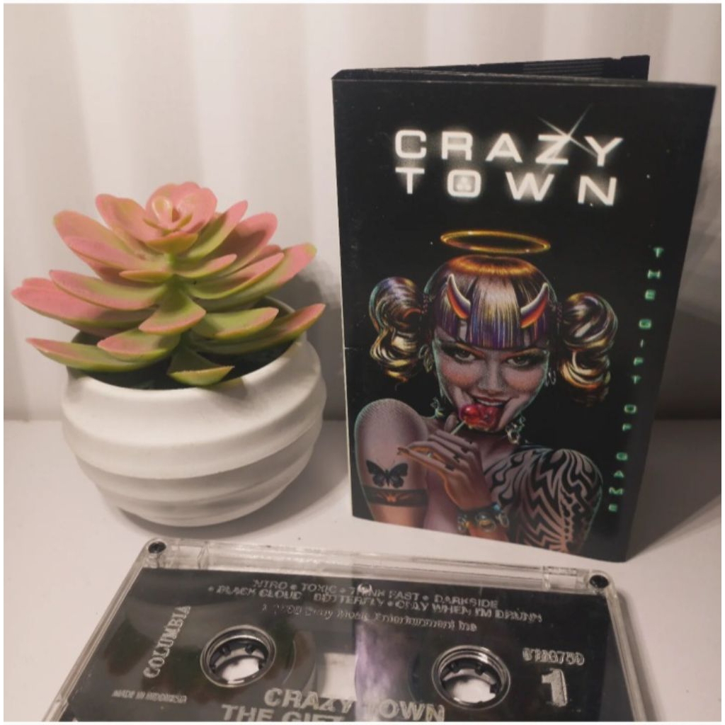 Kaset Crazy Town - The Gift Of Game