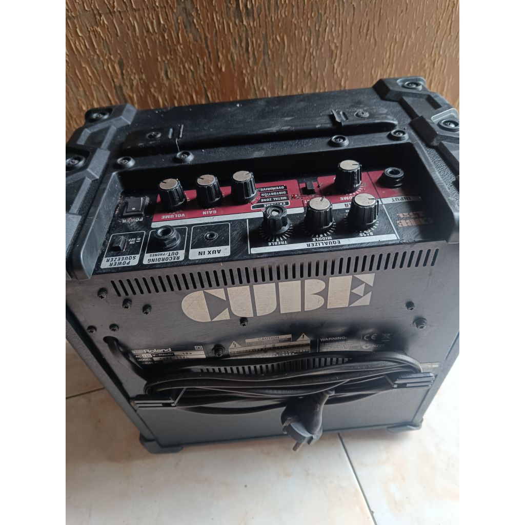 AMPLI GUITAR ROLAND CUBE 15 XL