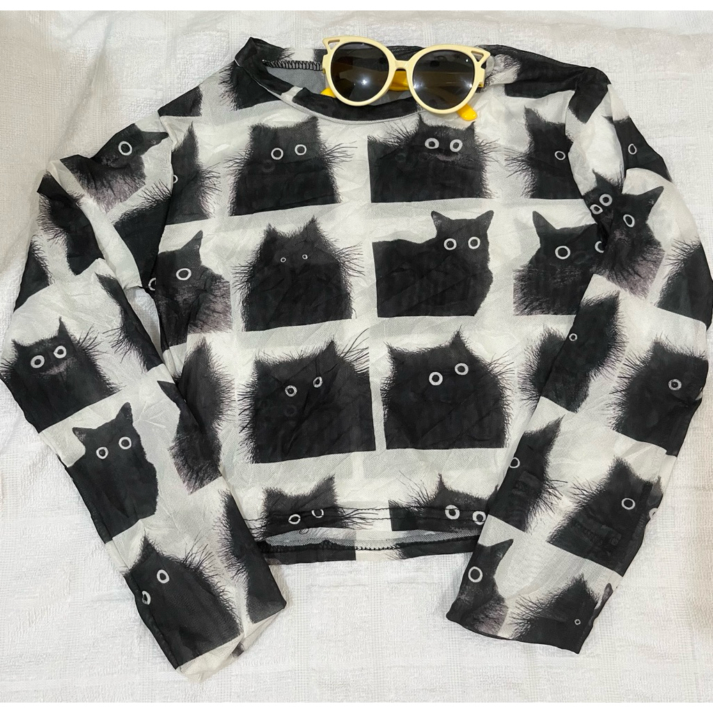 Baju Blus anak perempuan size 6 -7 tahun motif cat (preloved)