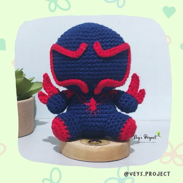 Boneka Rajut Spiderman 2099 | Gantungan Kunci Spiderman 099