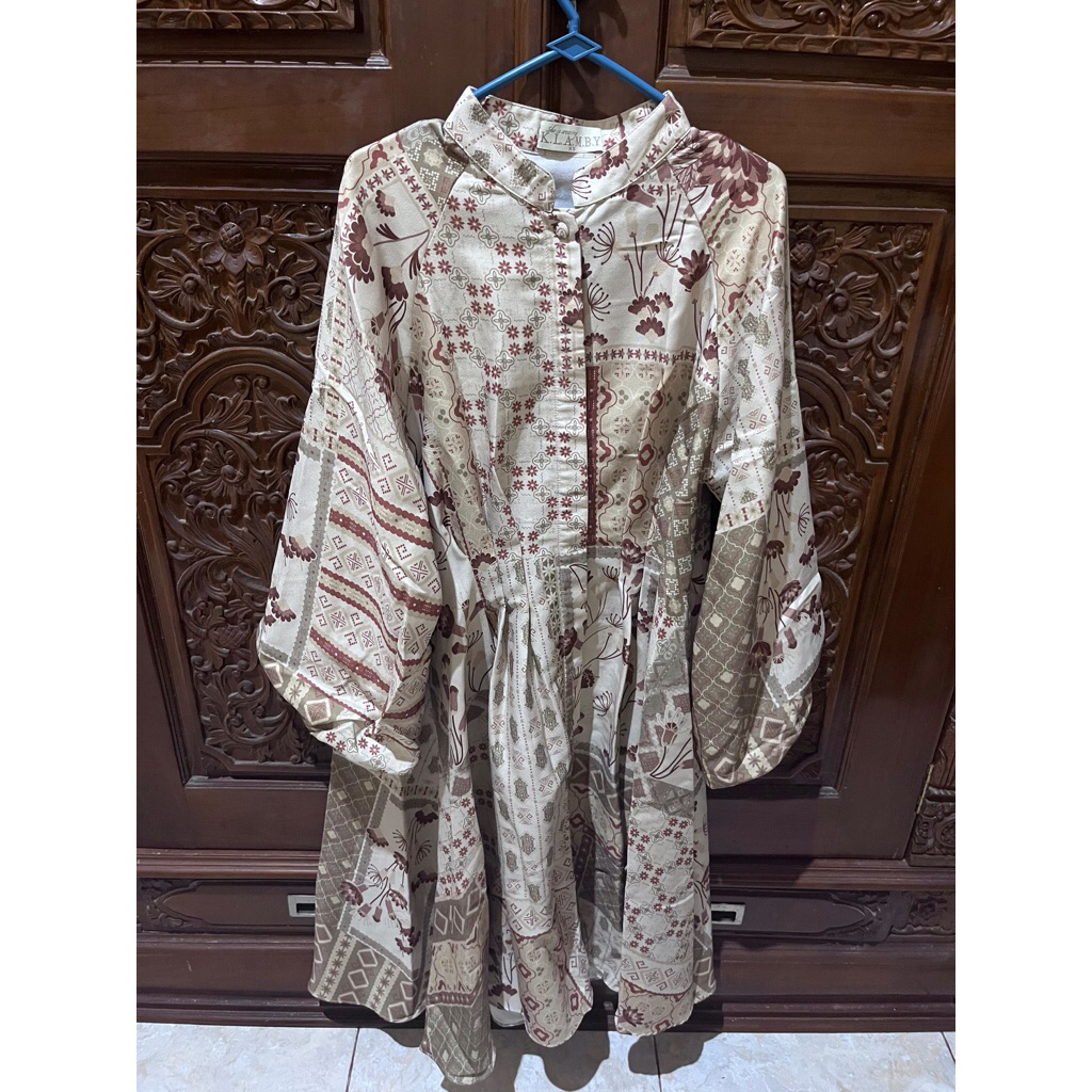 Preloved tunik wearing klamby