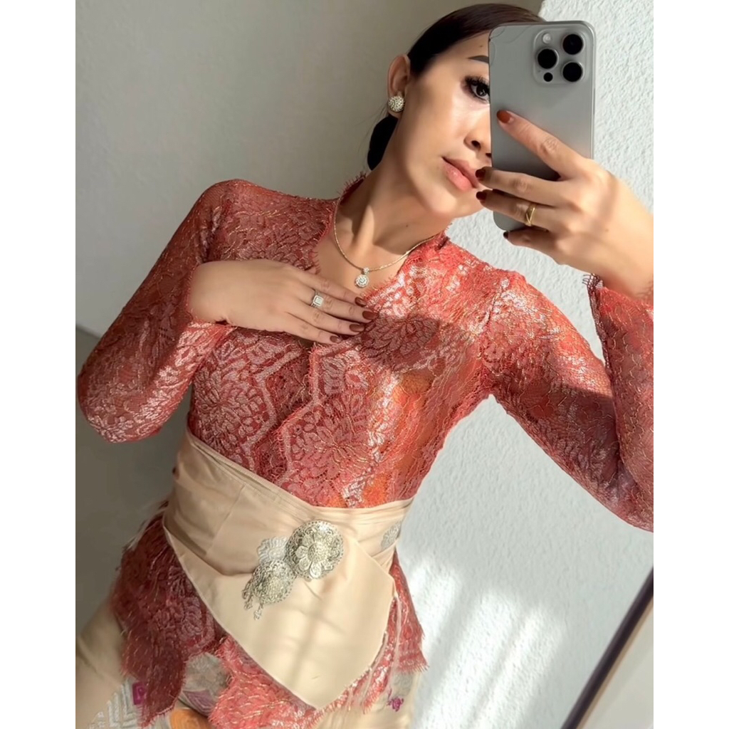 kain kebaya Metalic Outline Laminated Gold / kain kebaya metalik / kain kebaya wanita bali / kain ke