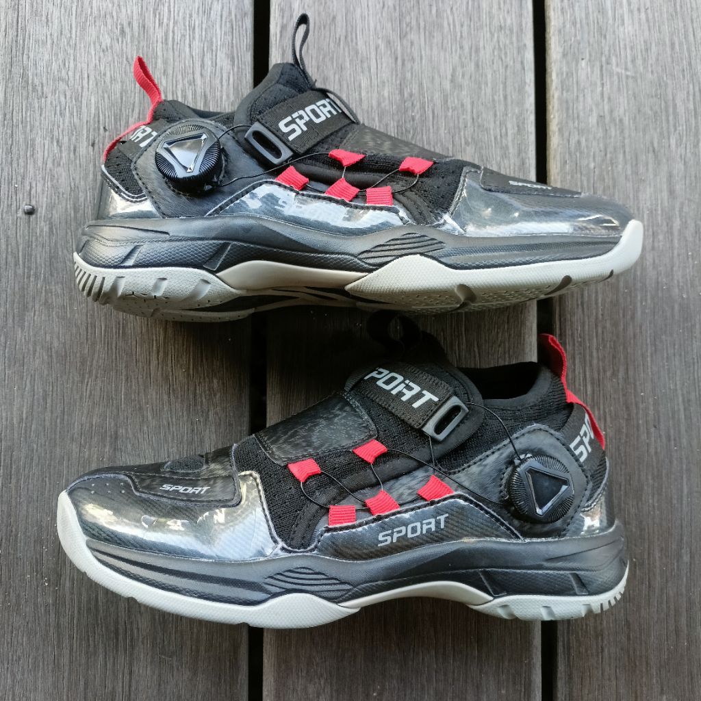 sepatu badminton Sport(second)
