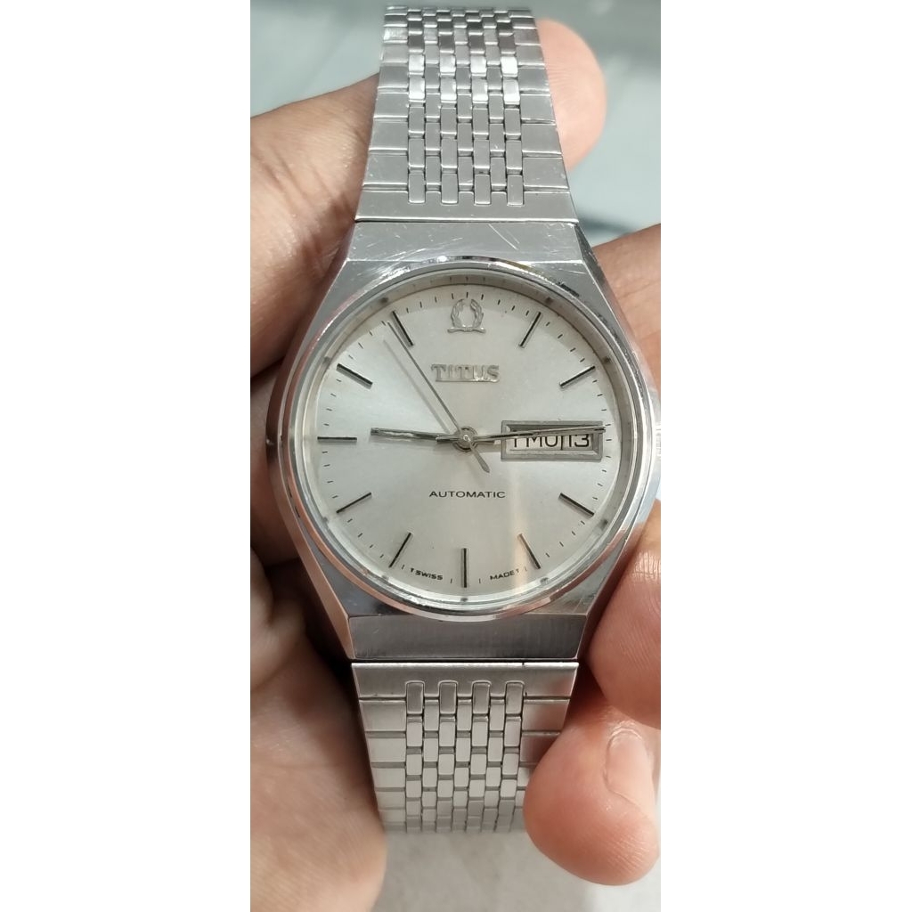 Titus dial silver