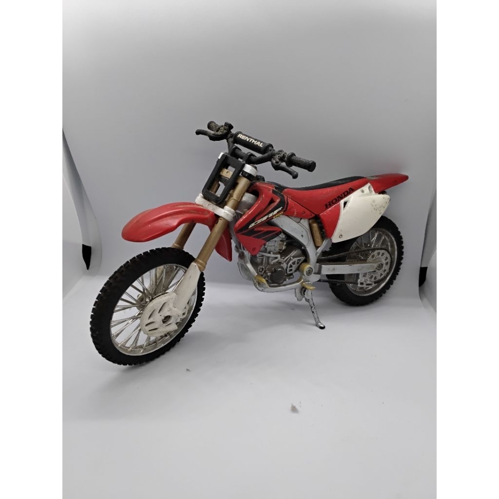 motor trail Honda miniatur