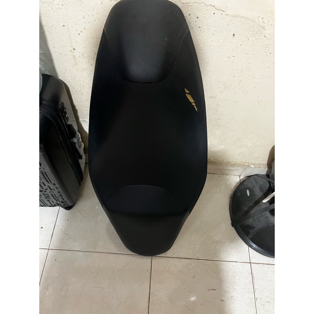 Jok motor Aerox lama/old bekas original