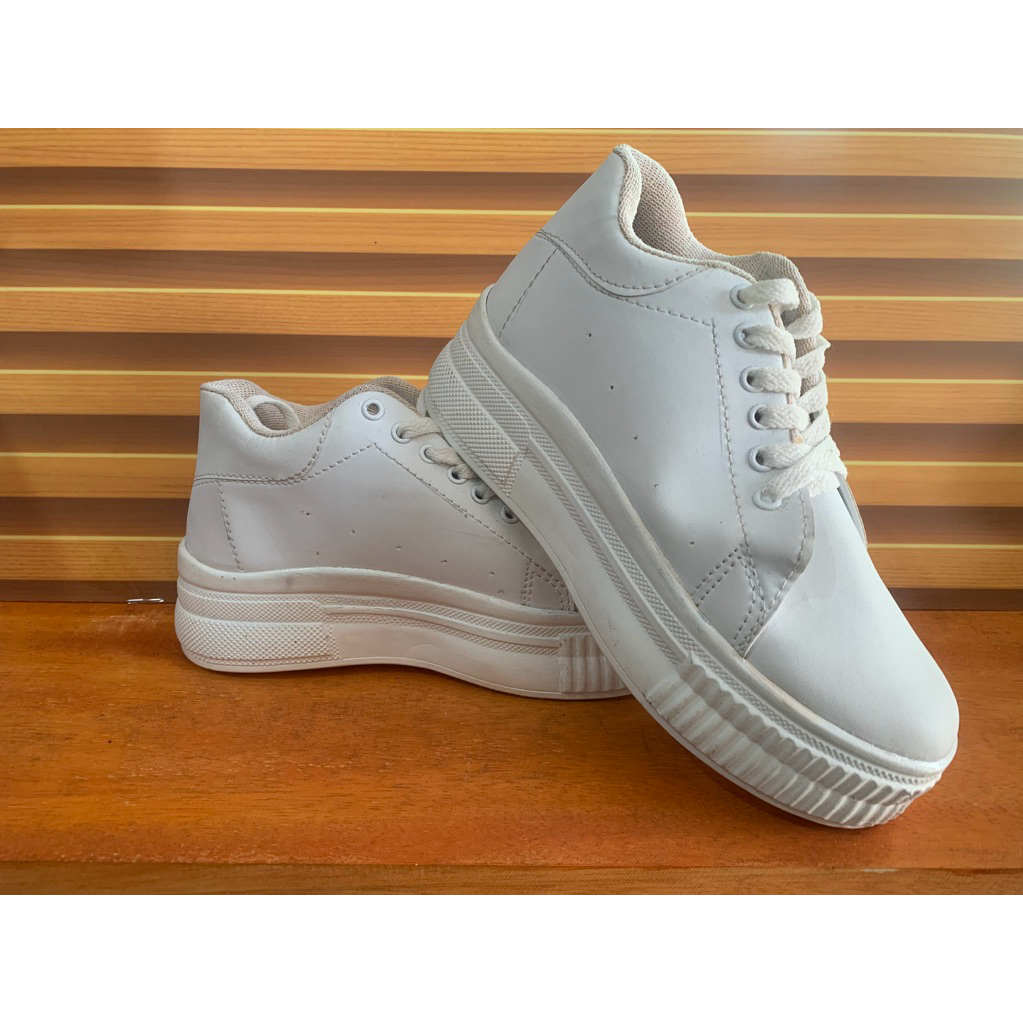 Promo obral sepatu/sale sepatu/cuci gudang sepatu