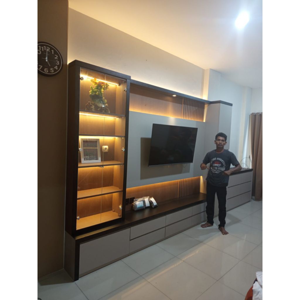BACKDROP TV | BACKDROP TV MURAH | BUFFET TV HPL | RAK TV HPL | PARTISI PAJANGAN | MEJA TV HPL | FURN