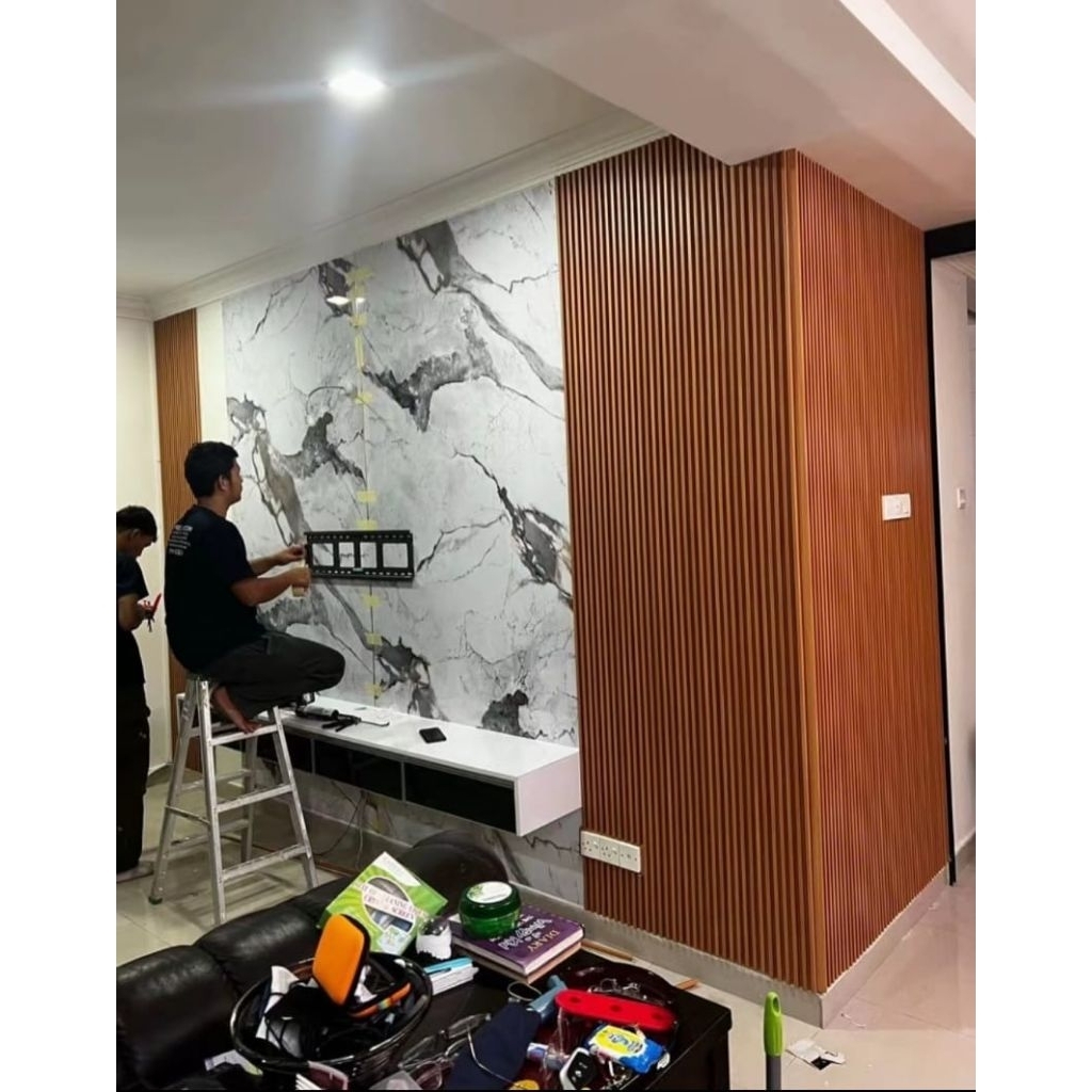 Backdrop TV mewah