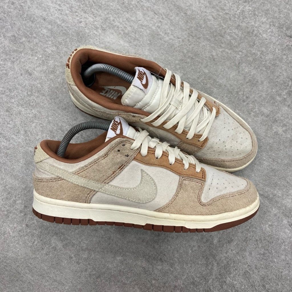 [Size 42] Rare Nike Dunk Low ‘Medium Curry’ (DD1390-100) Second Original Kondisi Mulus Nominus. Harg