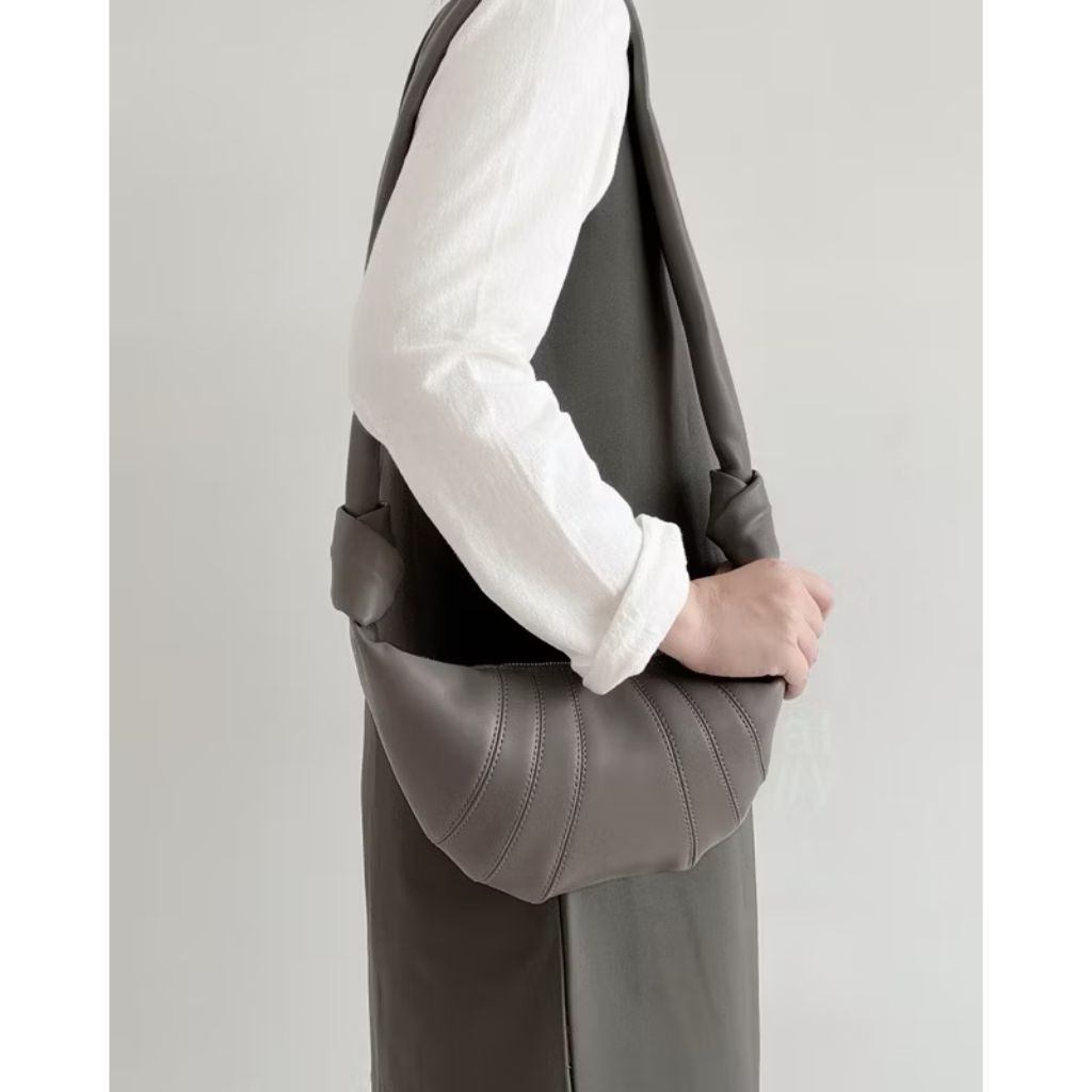 Croissant Bag Lemaire Dupe preloved