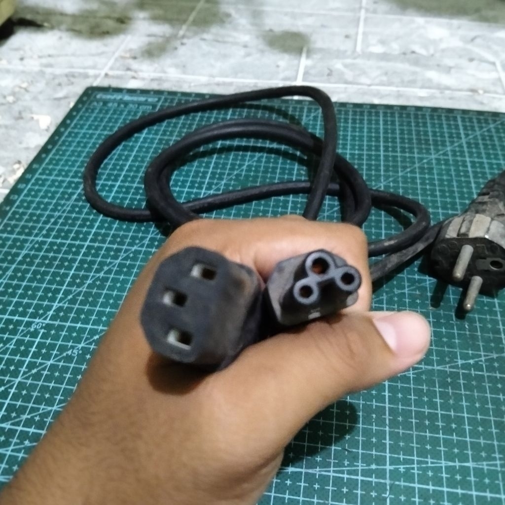 Kabel Ups Bekas Murah Terjangkau