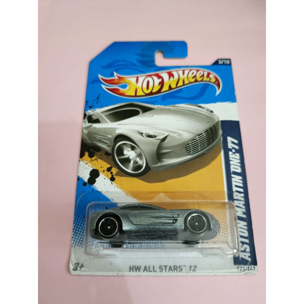 HOTWHEELS ASTON MARTIN ONE-77