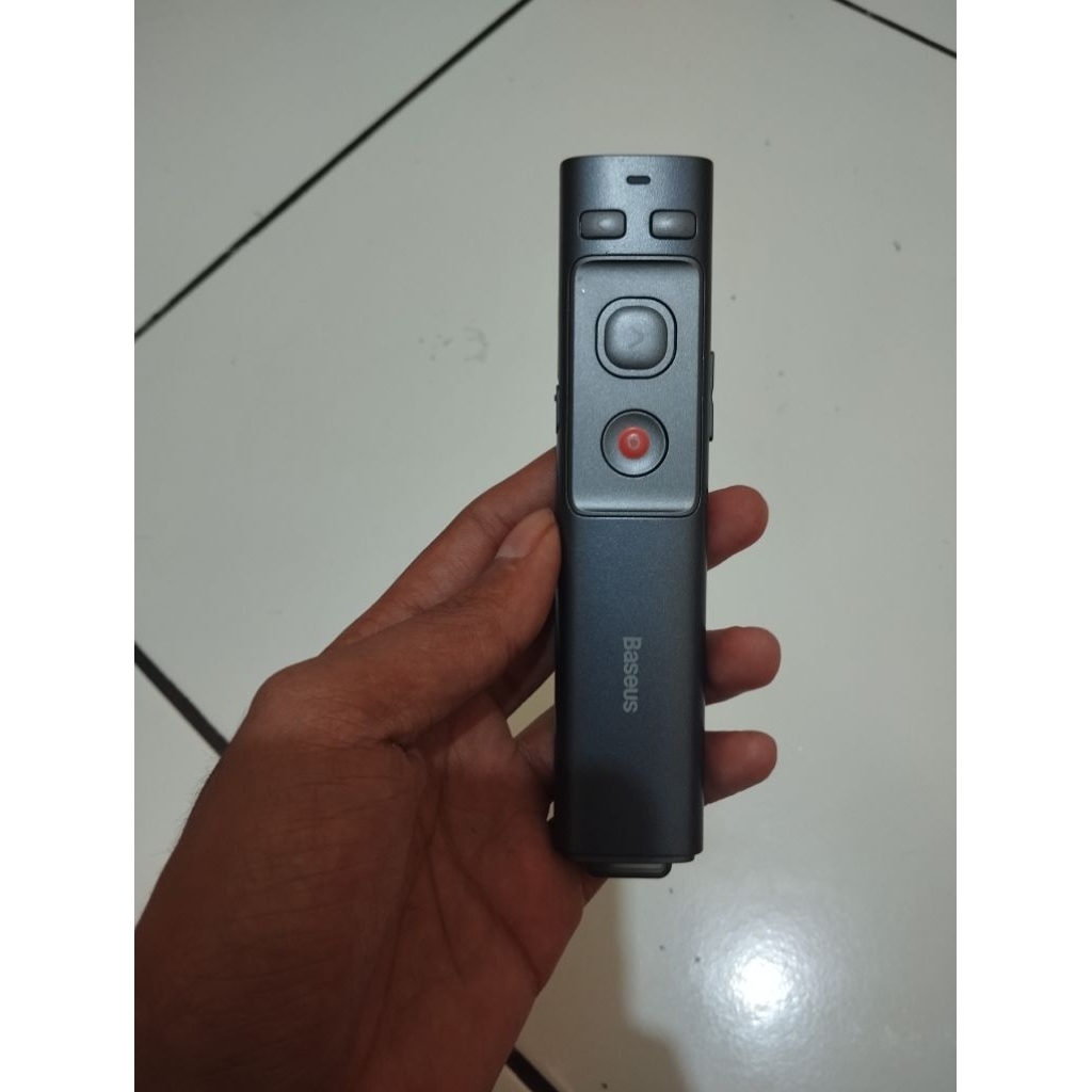 baseus laser pointer wireless orange dot