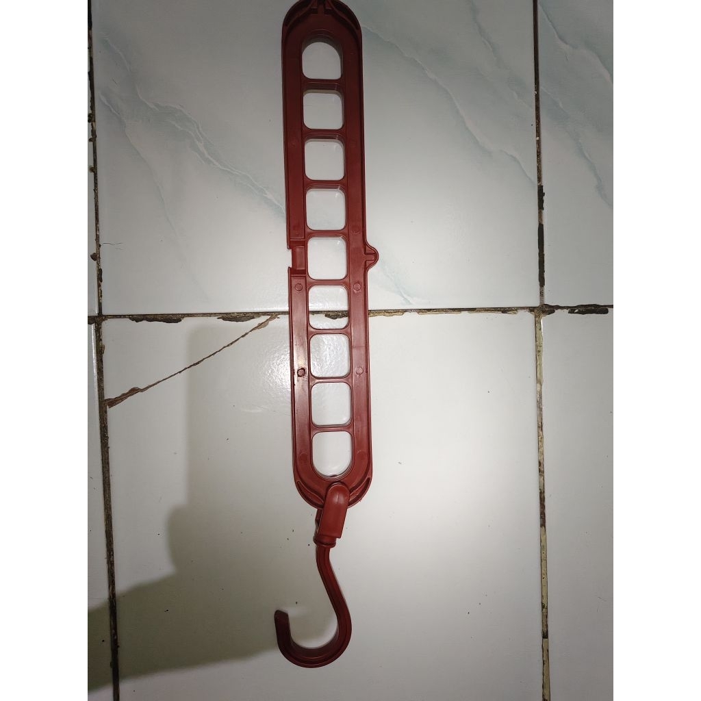 HANGER PANJANG MAROON