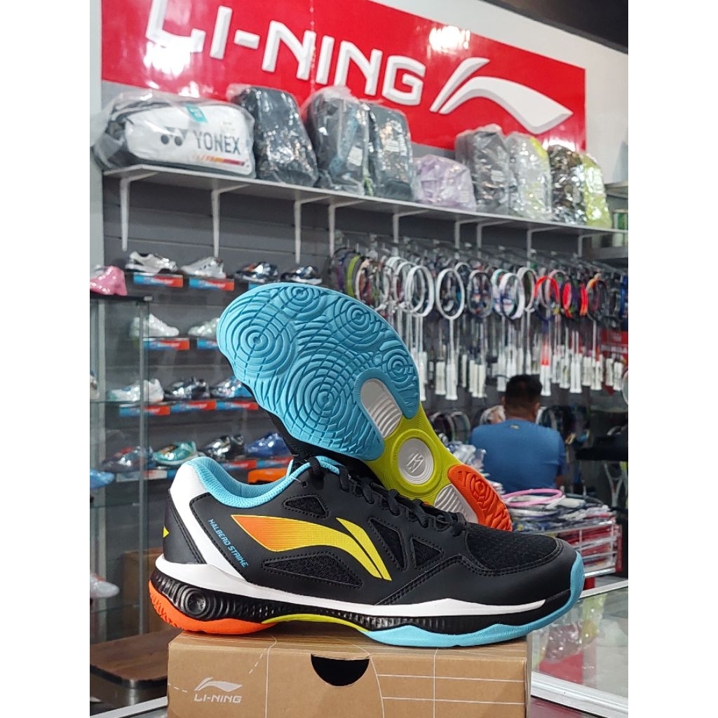 SEPATU BADMINTON LINING HALBERD STRIKE