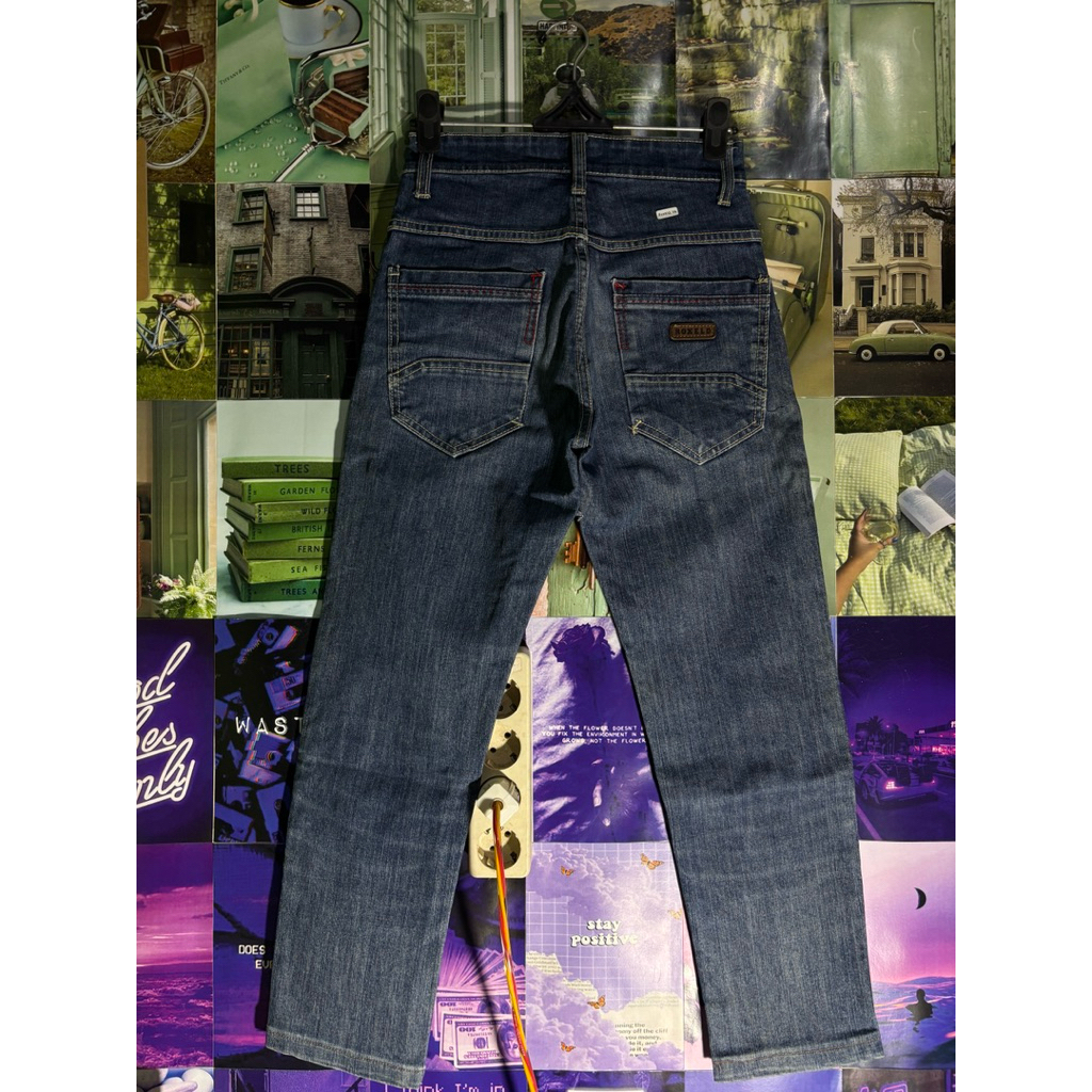 Roxeld Straight Jeans Size 26 Preloved