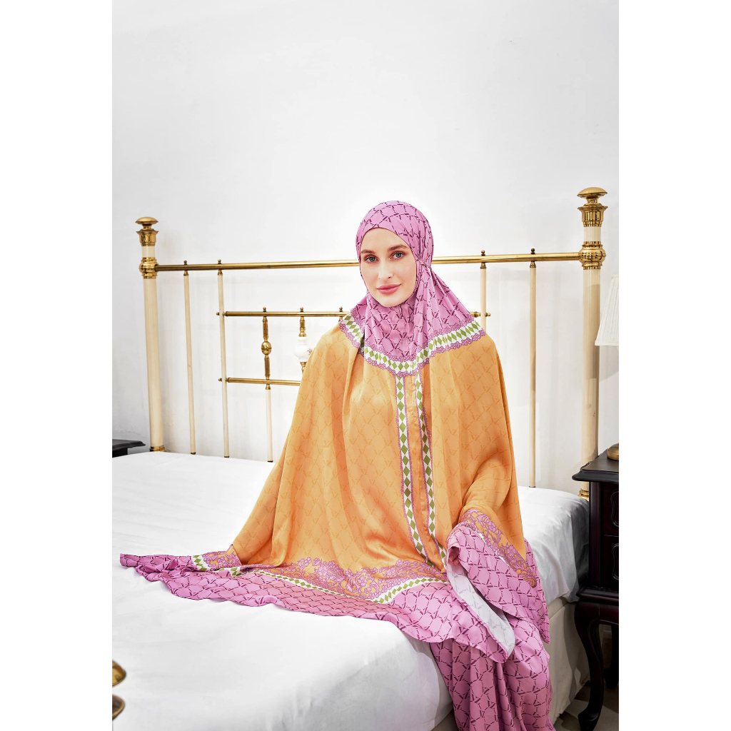 CLEMYRA PRAYER SET - VIVI ZUBEDI