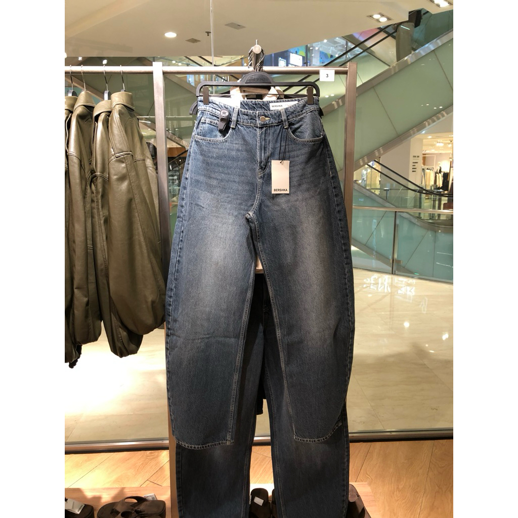 Jastip Bershka Celana Barrel Jeans
