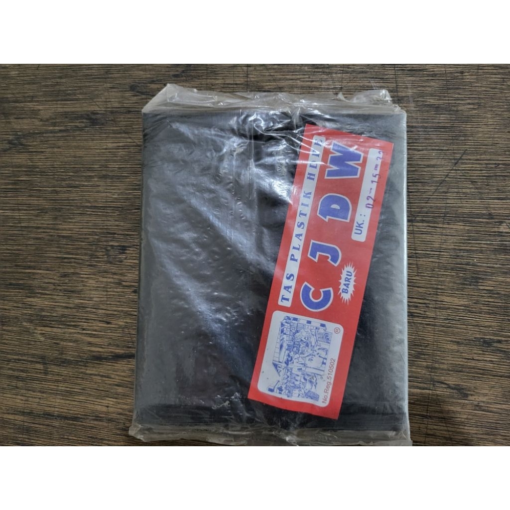 Kantong Plastik / Kresek Merk CJDW Ukuran 15cm Hitam dan 28cm Merah