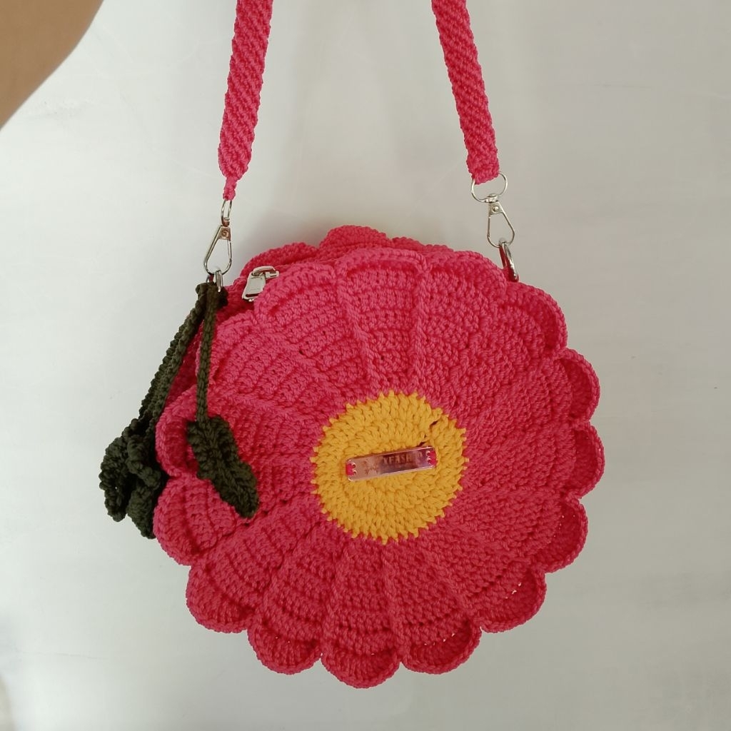 Tas Rajut Bulat Bunga Daisy Diameter 19 Cm