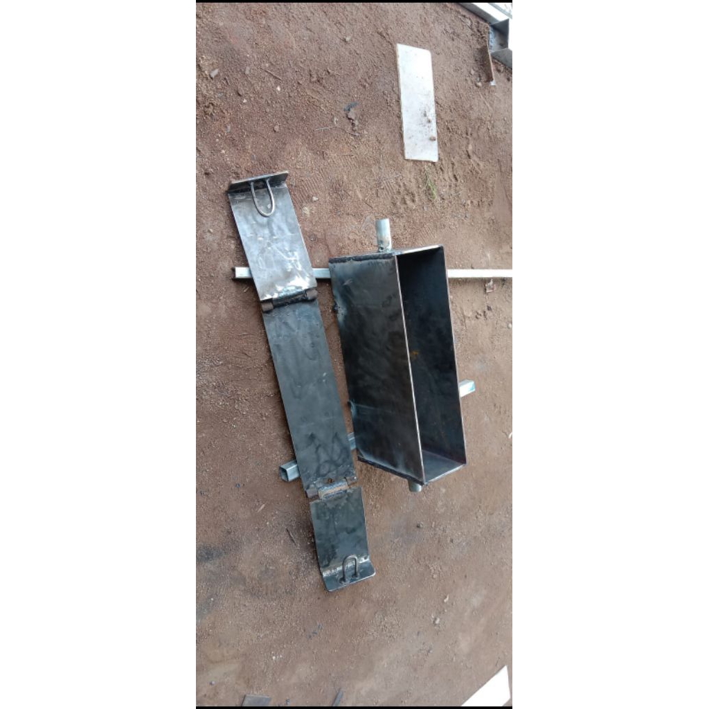 cetakan batako tipe engsel bahan tebal 3mm