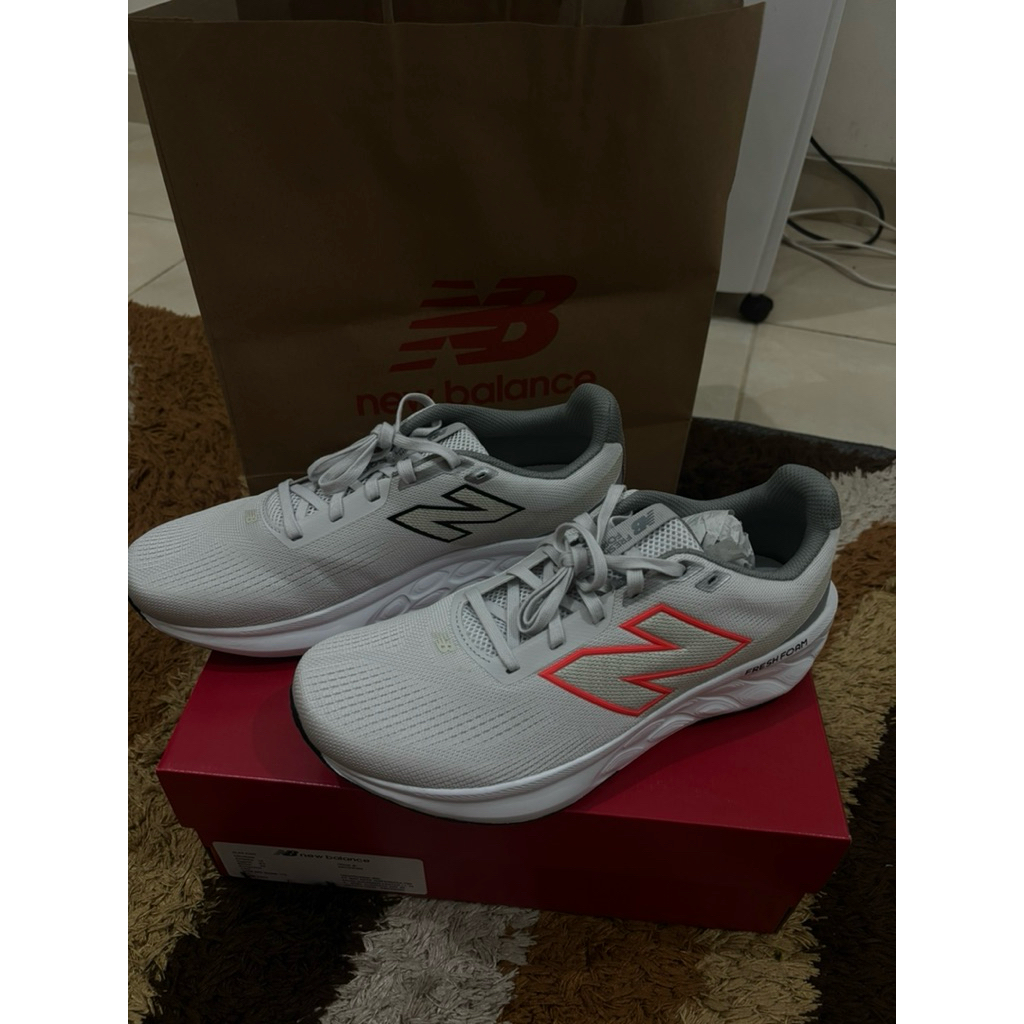 New Balance Running Shoes Pria M520CG