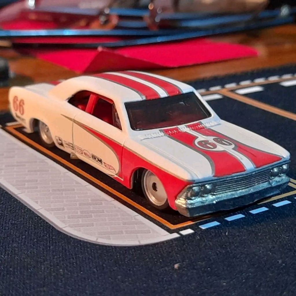 Hot Wheels Boulevard - '66 Chevrolet Chevelle (loose)