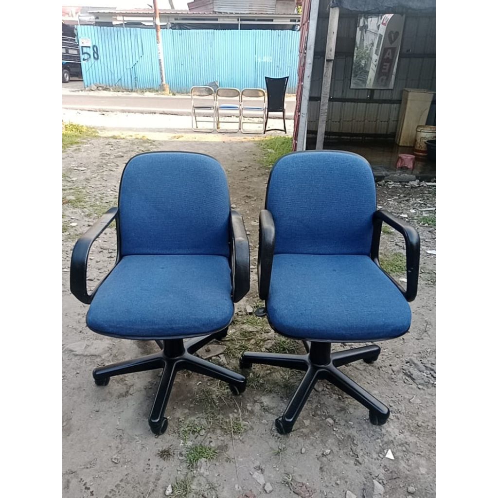 Kursi Kantor Bekas Murah / Kursi Staff Kantor / Bangku Putar / Kursi Belajar