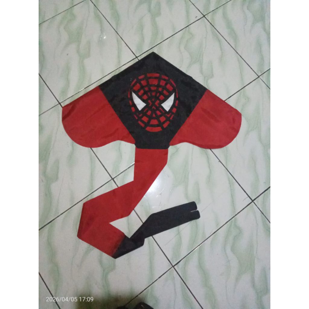 Layangan Motif Spiderman