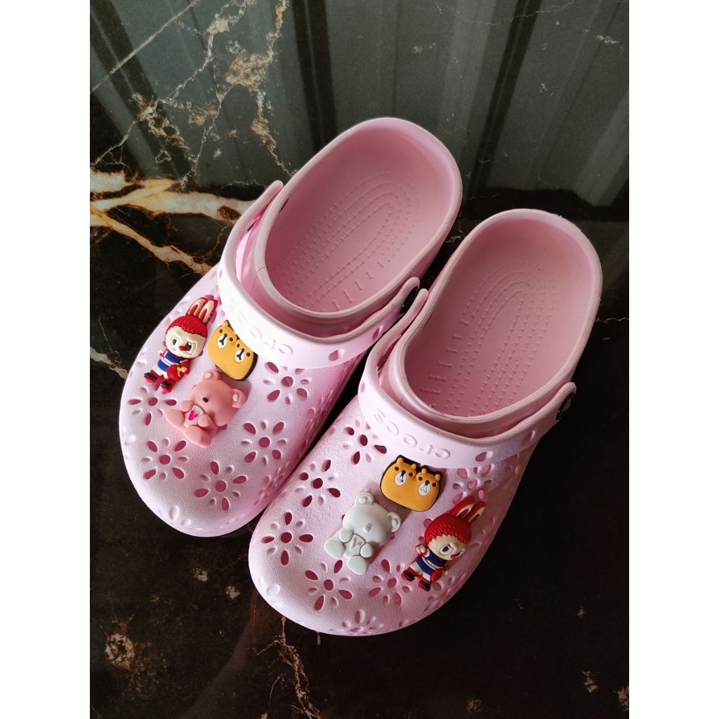 Crocs Original Reject Cutting Pink Floral 24cm dan 24.5cm Unisex